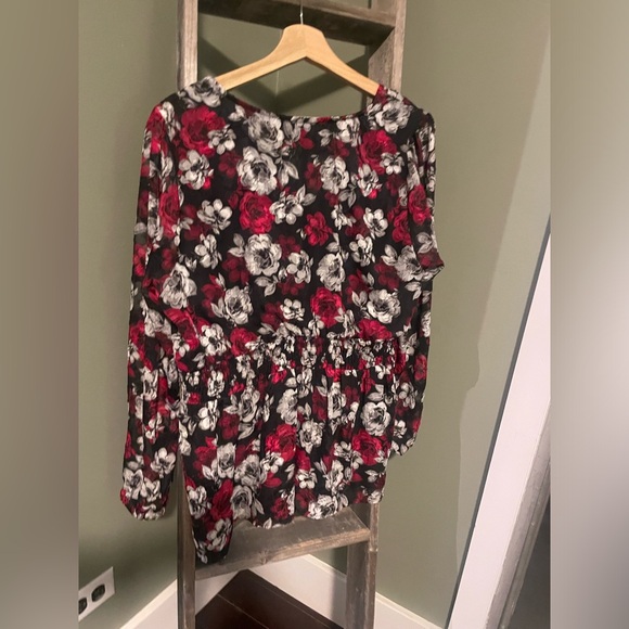Torrid Peplum Chiffon Floral Blouson Sleeve Top - Picture 12 of 13